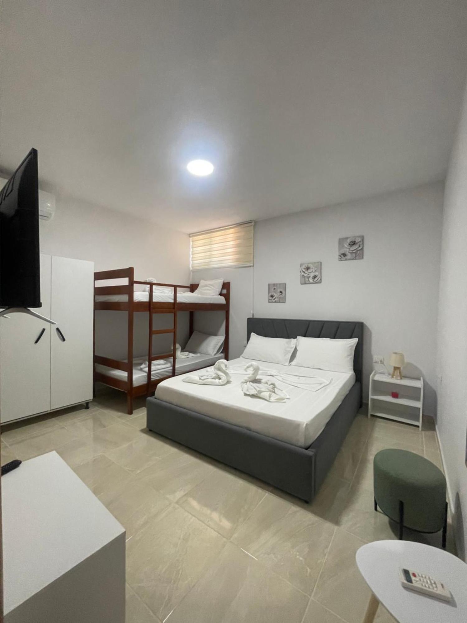 Dia 2 Holiday home Vlore